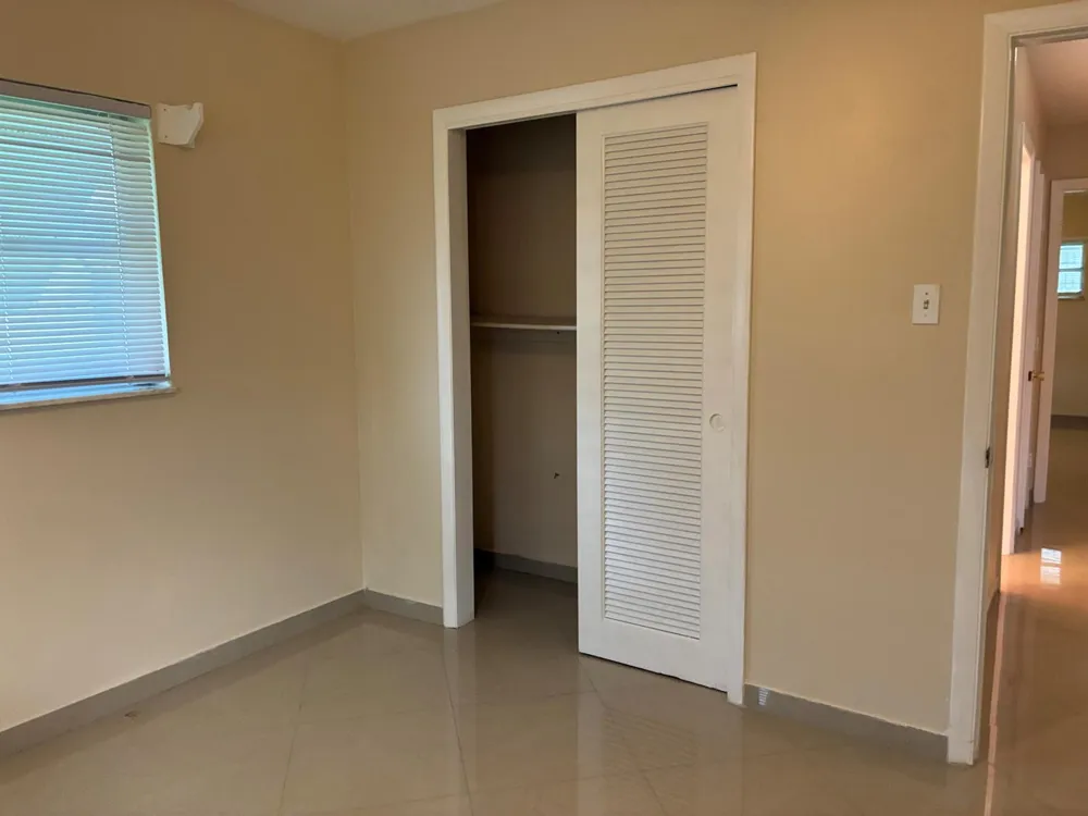 7470 NW 7th Place Margate, FL 33063