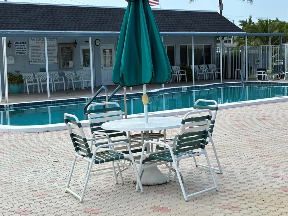 7470 NW 7th Place Margate, FL 33063
