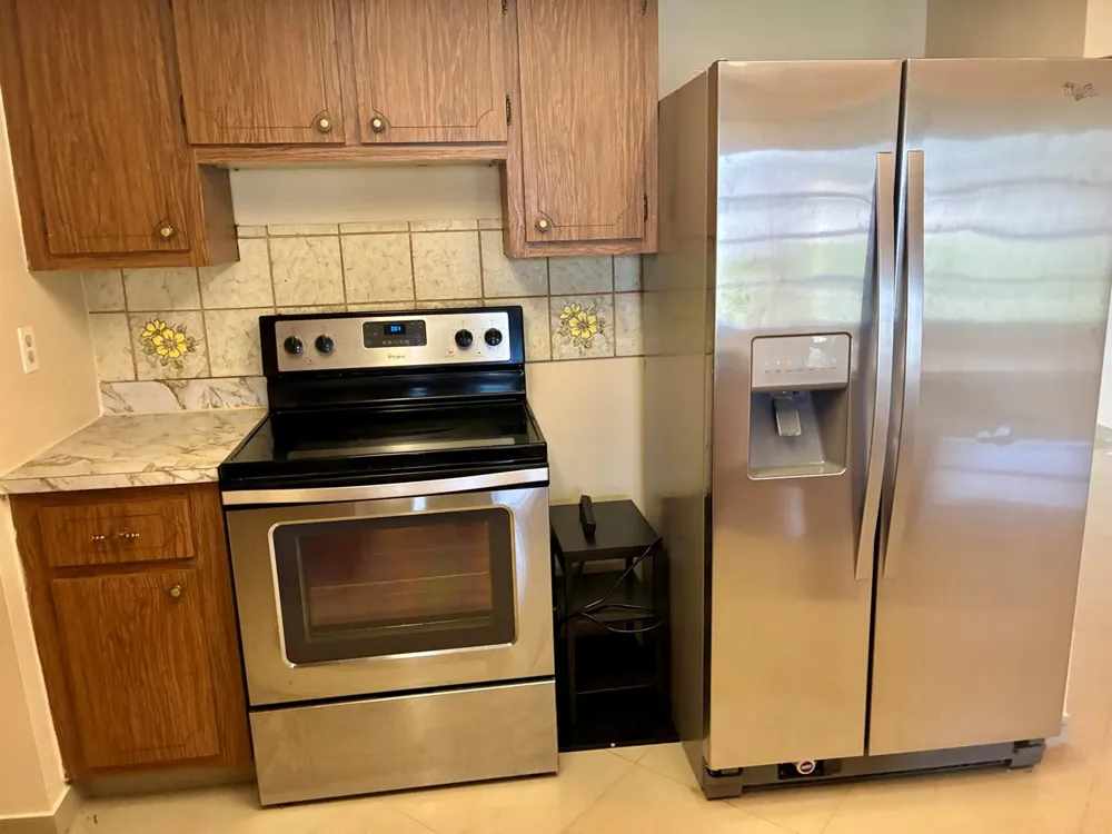 7470 NW 7th Place Margate, FL 33063