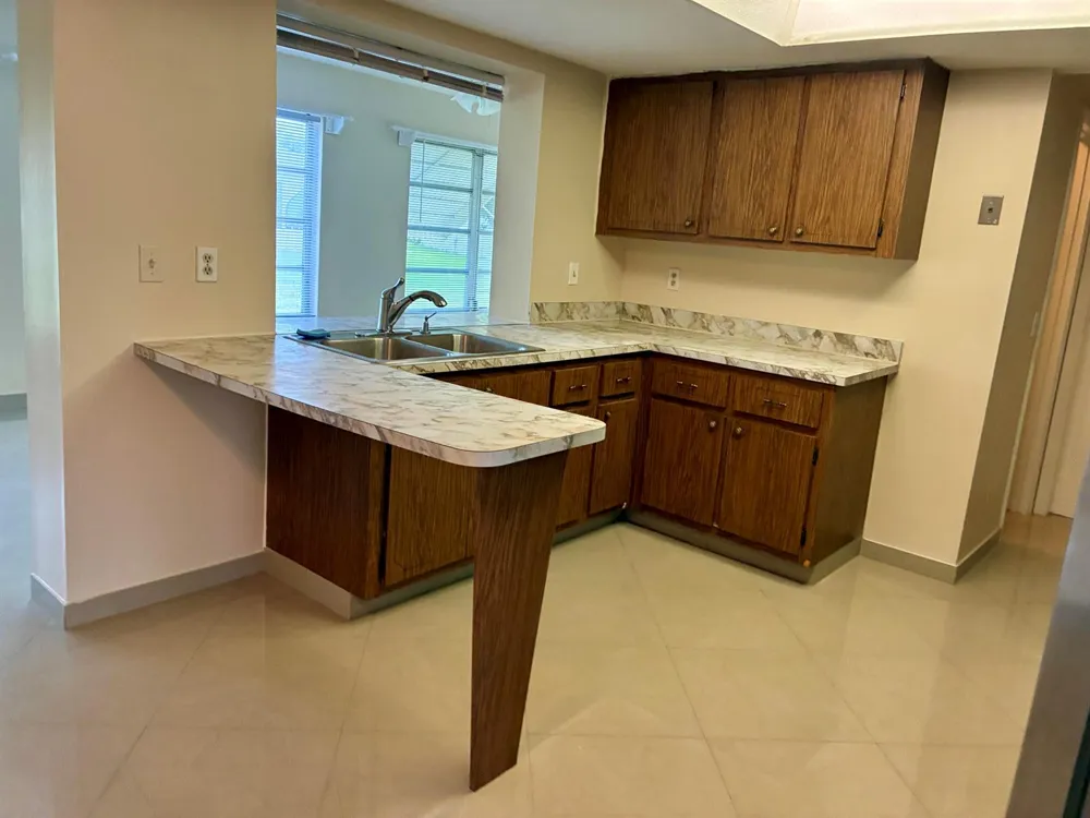 7470 NW 7th Place Margate, FL 33063