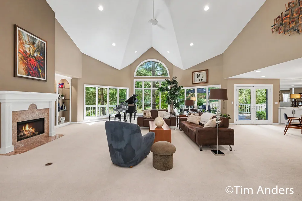 3433 Meadowood Trail Drive SE Cascade Charter Township, MI 49546