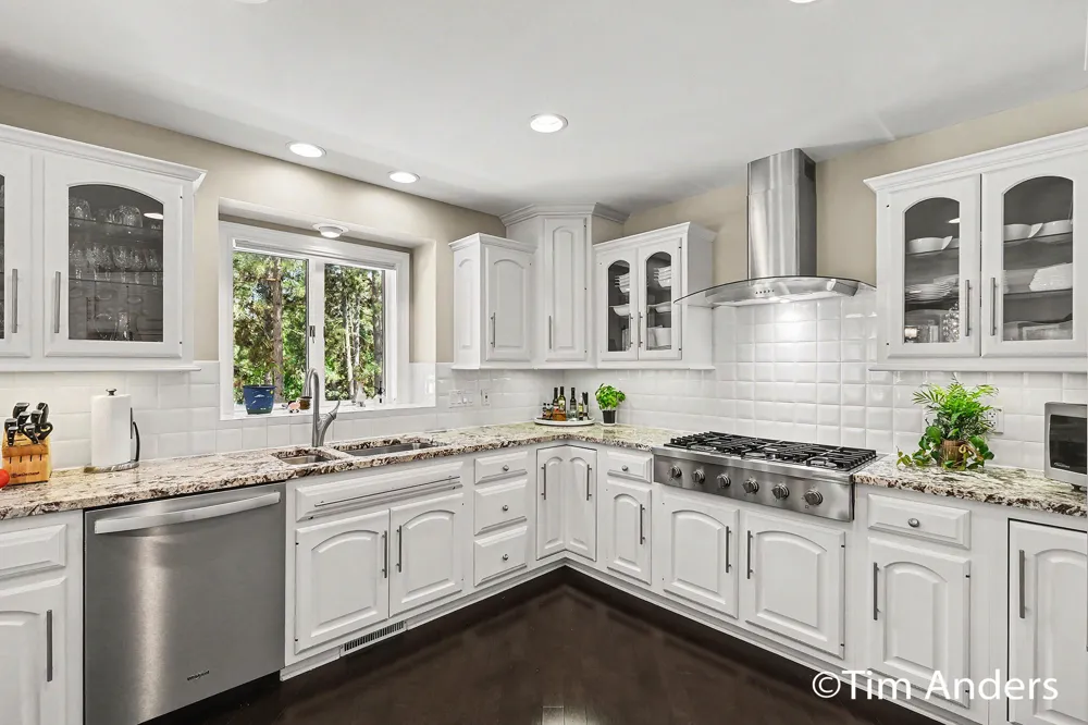 3433 Meadowood Trail Drive SE Cascade Charter Township, MI 49546