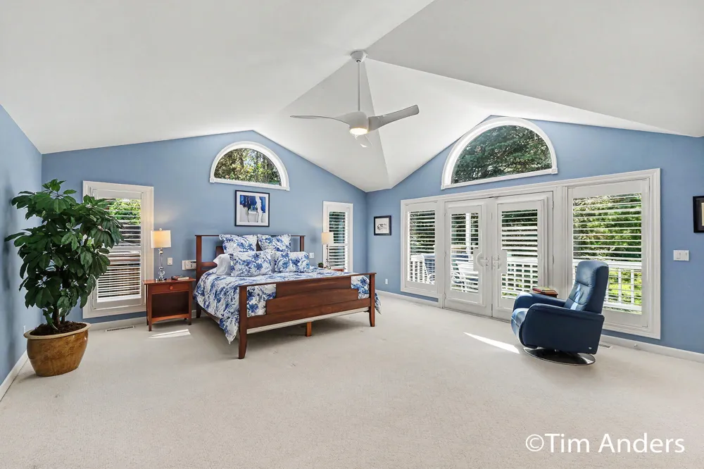 3433 Meadowood Trail Drive SE Cascade Charter Township, MI 49546