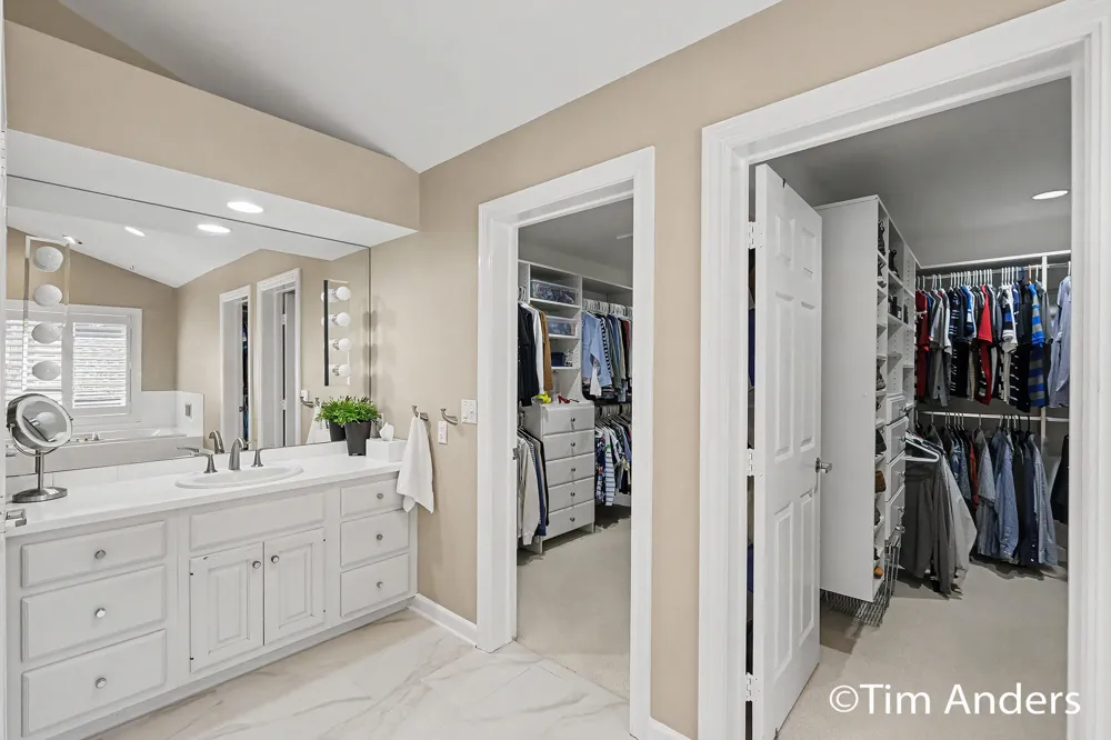 3433 Meadowood Trail Drive SE Cascade Charter Township, MI 49546