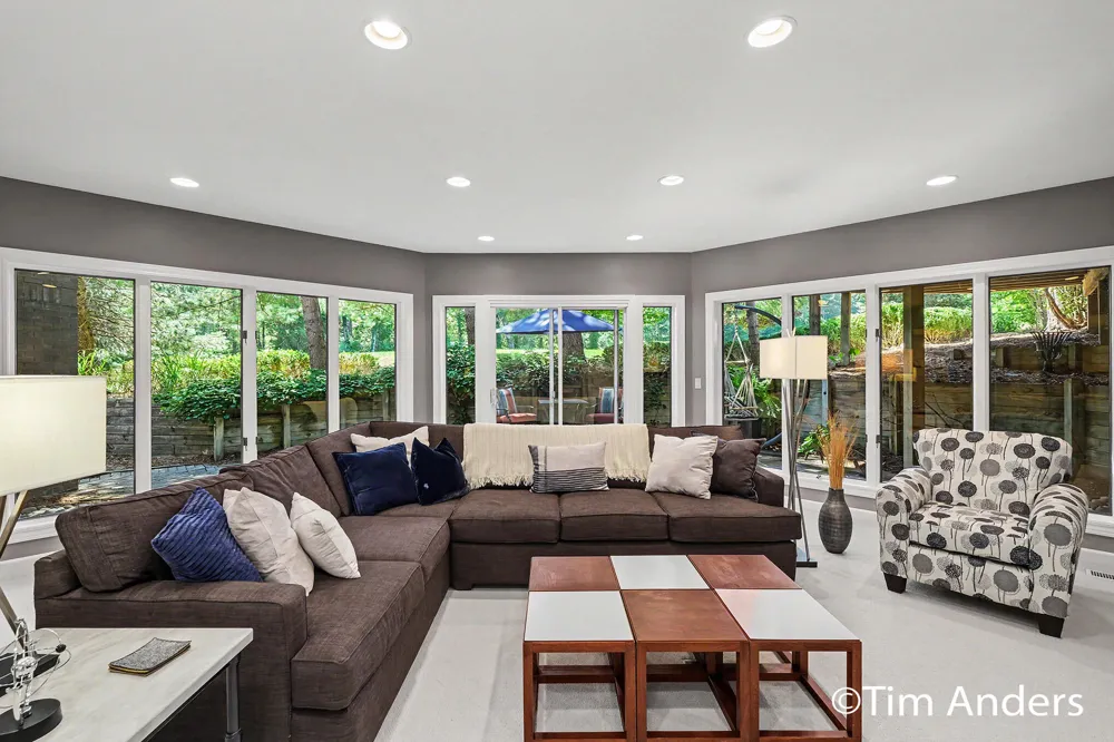 3433 Meadowood Trail Drive SE Cascade Charter Township, MI 49546