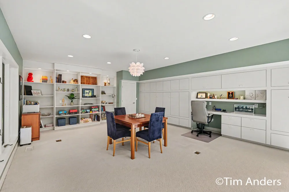 3433 Meadowood Trail Drive SE Cascade Charter Township, MI 49546