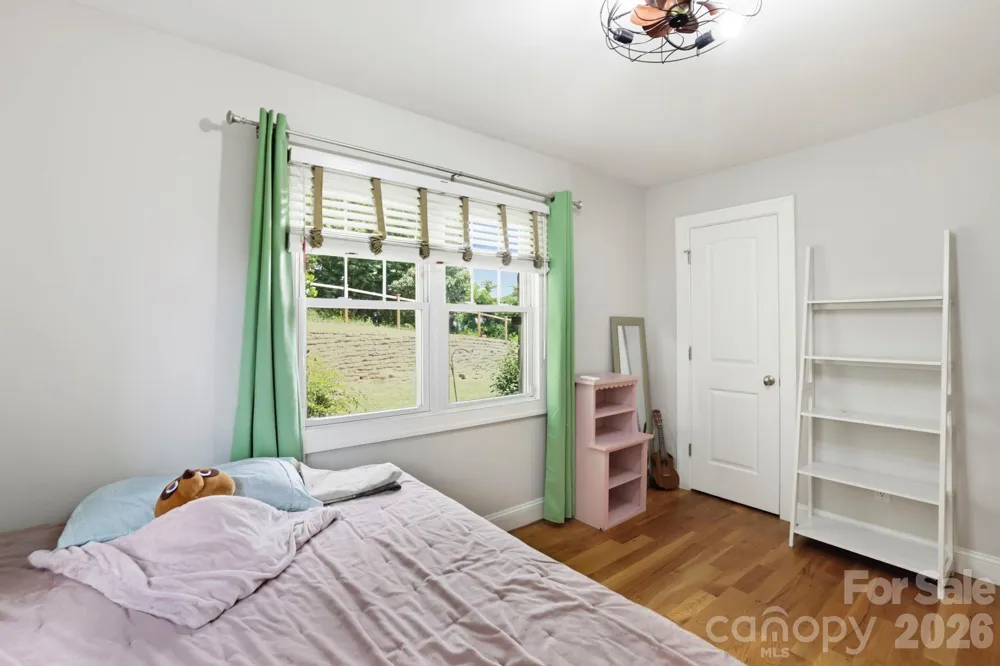 26 Crestwood Drive Arden, NC 28704