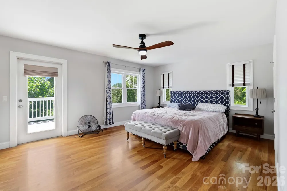 26 Crestwood Drive Arden, NC 28704