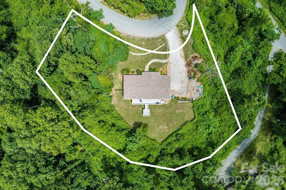 26 Crestwood Drive Arden, NC 28704