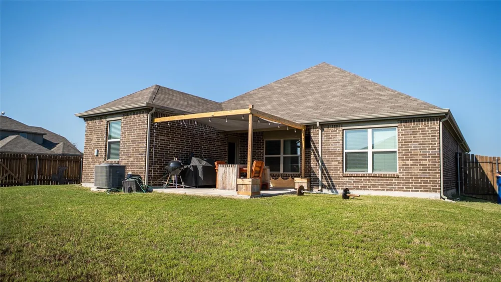 1837 Rialto Lane Crowley, TX 76036