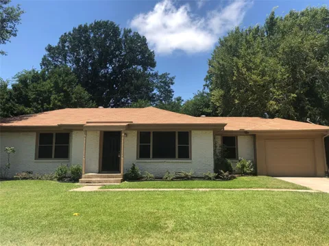1806 Austin Drive