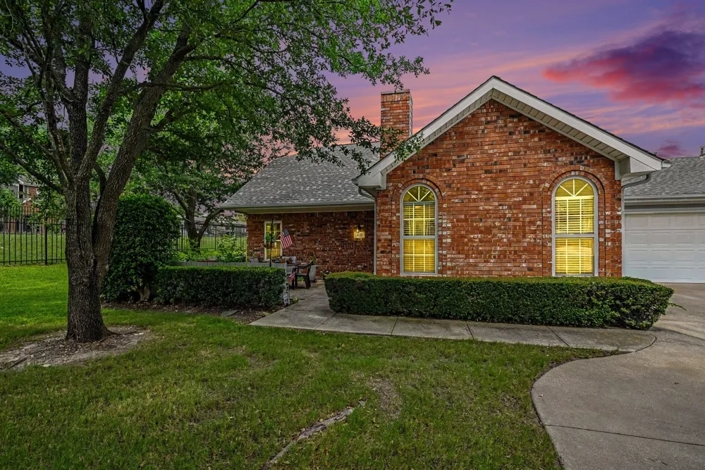 6123 Welden Court Fort Worth, TX 76132