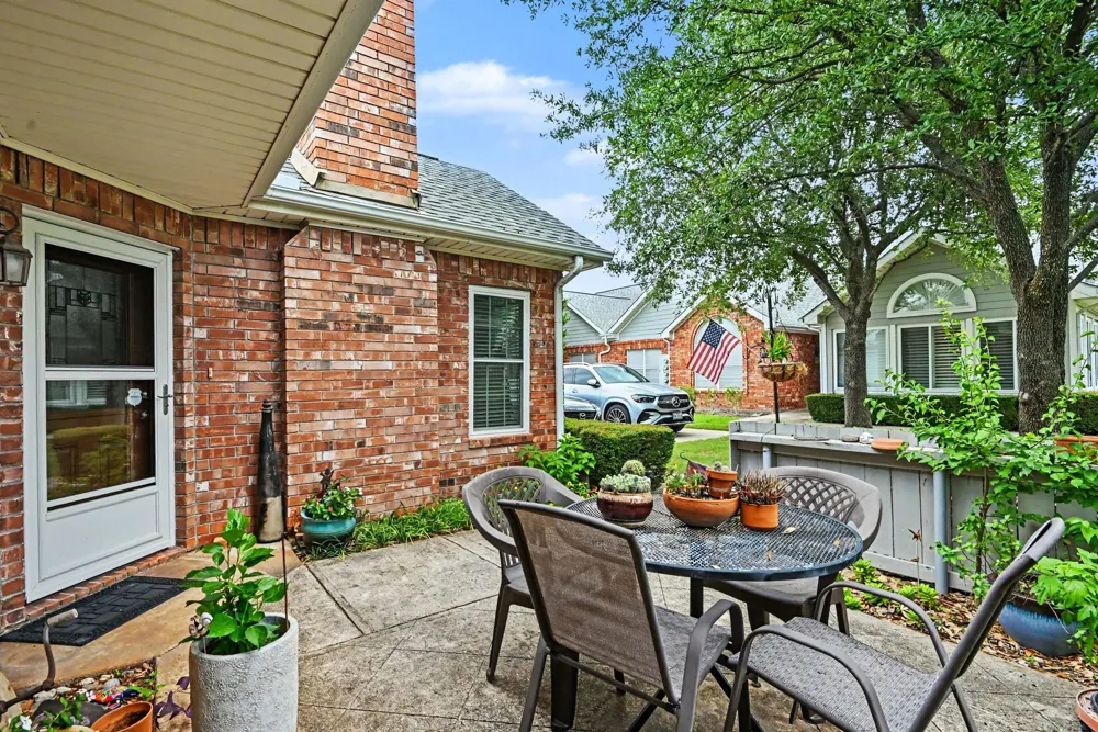 6123 Welden Court Fort Worth, TX 76132