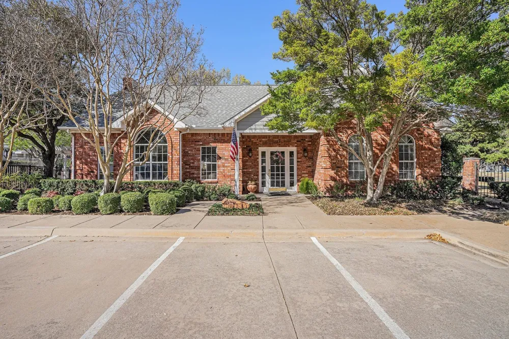 6123 Welden Court Fort Worth, TX 76132