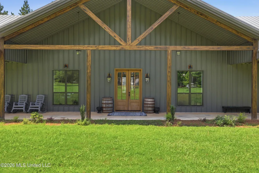 646 Myrick Strengthford Road Laurel, MS 39443