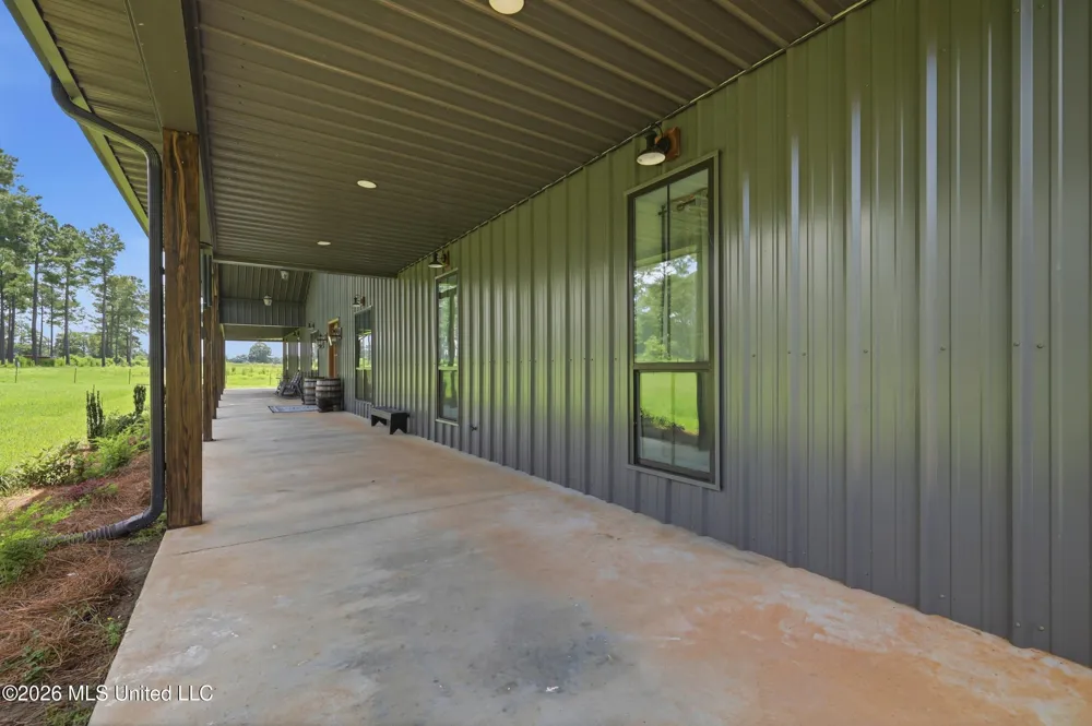 646 Myrick Strengthford Road Laurel, MS 39443
