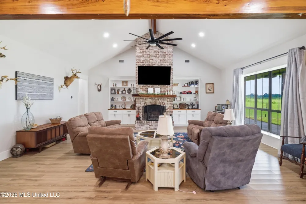 646 Myrick Strengthford Road Laurel, MS 39443