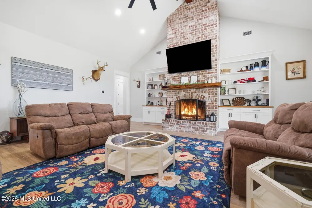 646 Myrick Strengthford Road Laurel, MS 39443