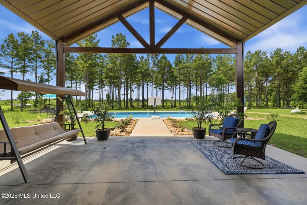646 Myrick Strengthford Road Laurel, MS 39443