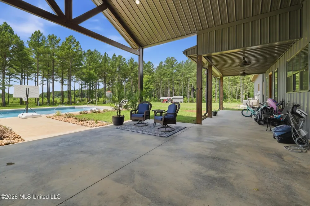 646 Myrick Strengthford Road Laurel, MS 39443