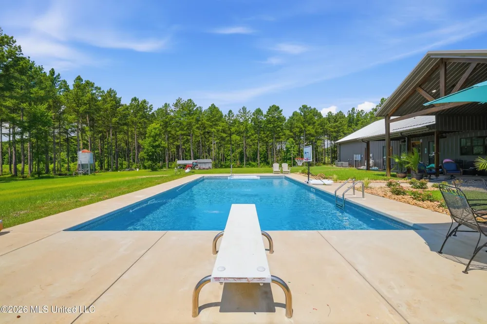 646 Myrick Strengthford Road Laurel, MS 39443