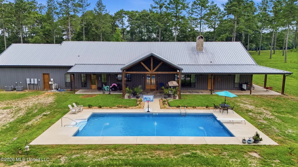646 Myrick Strengthford Road Laurel, MS 39443