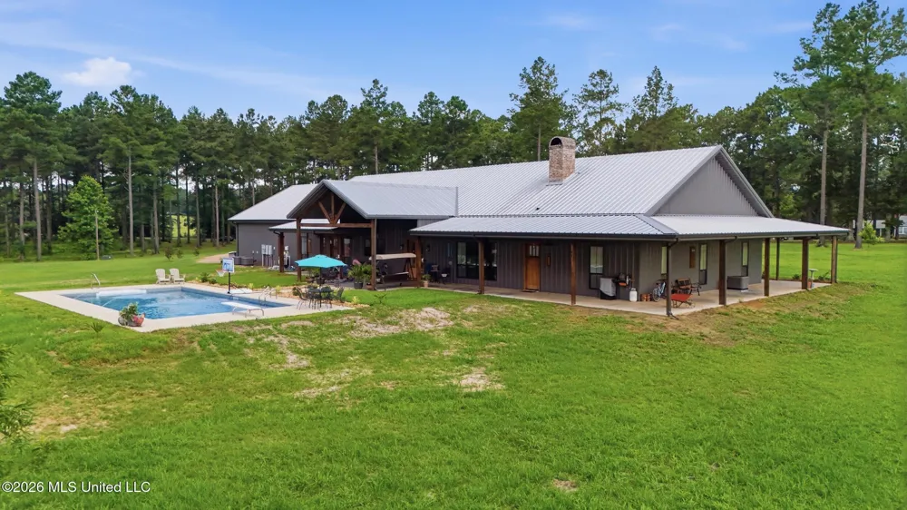 646 Myrick Strengthford Road Laurel, MS 39443