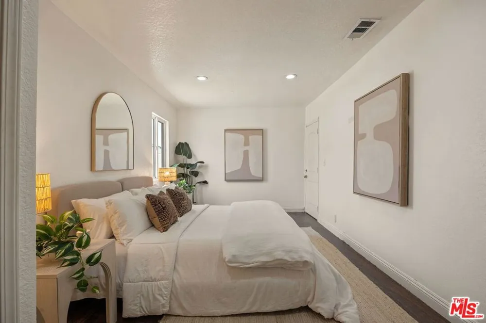 13126 Terra Bella Street Pacoima, CA 91331