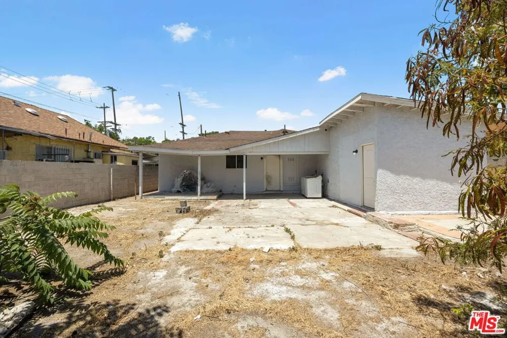 13126 Terra Bella Street Pacoima, CA 91331