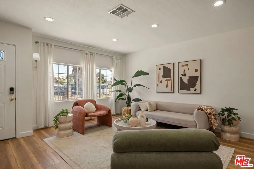 13126 Terra Bella Street Pacoima, CA 91331