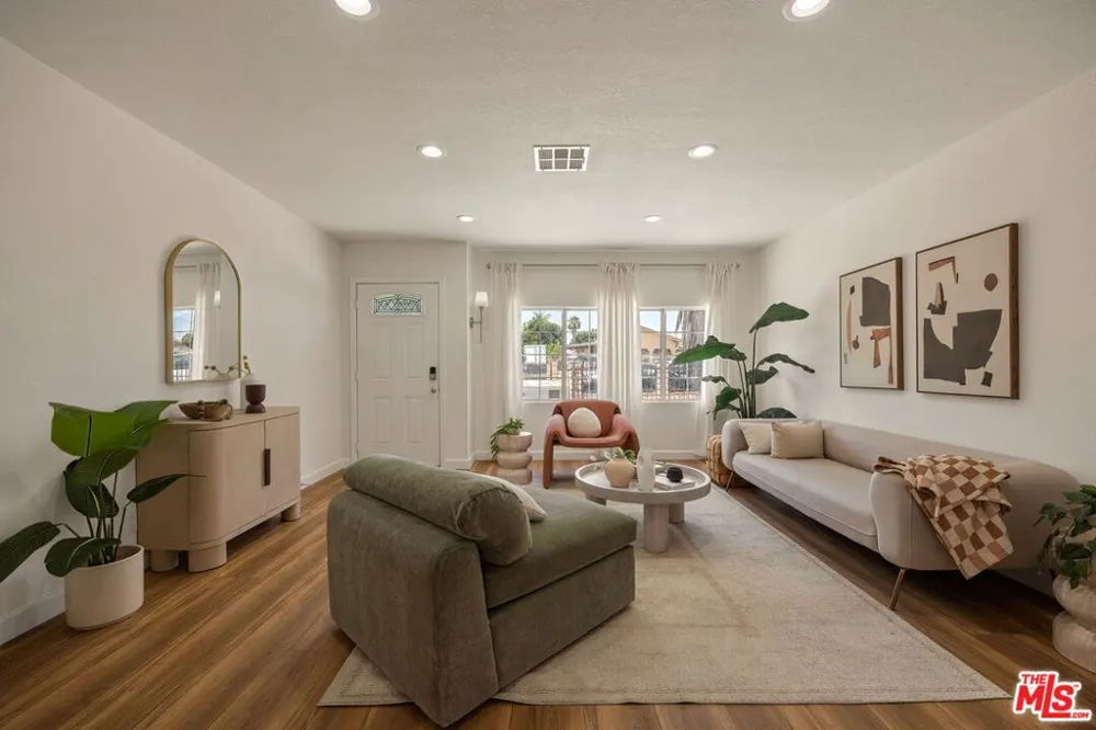 13126 Terra Bella Street Pacoima, CA 91331