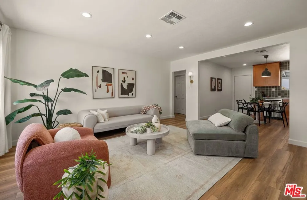 13126 Terra Bella Street Pacoima, CA 91331