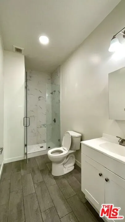 460 S Manhattan Place #4179 Los Angeles, CA 90020