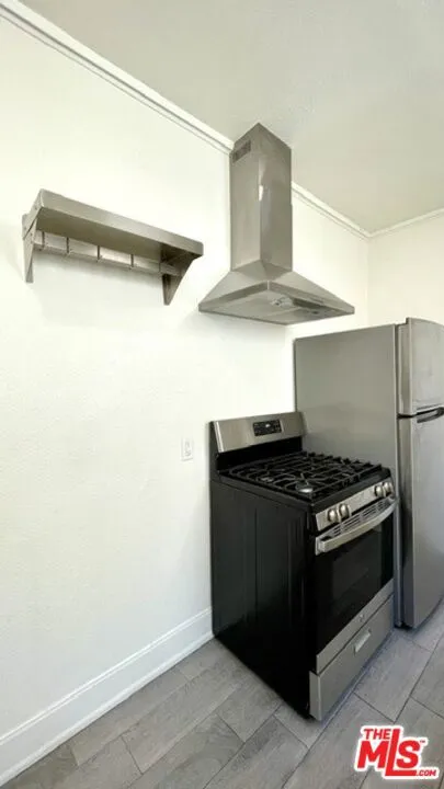 460 S Manhattan Place #4179 Los Angeles, CA 90020