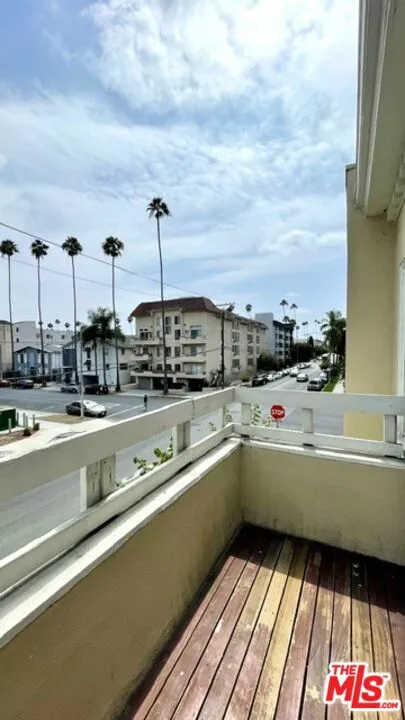460 S Manhattan Place #4179 Los Angeles, CA 90020