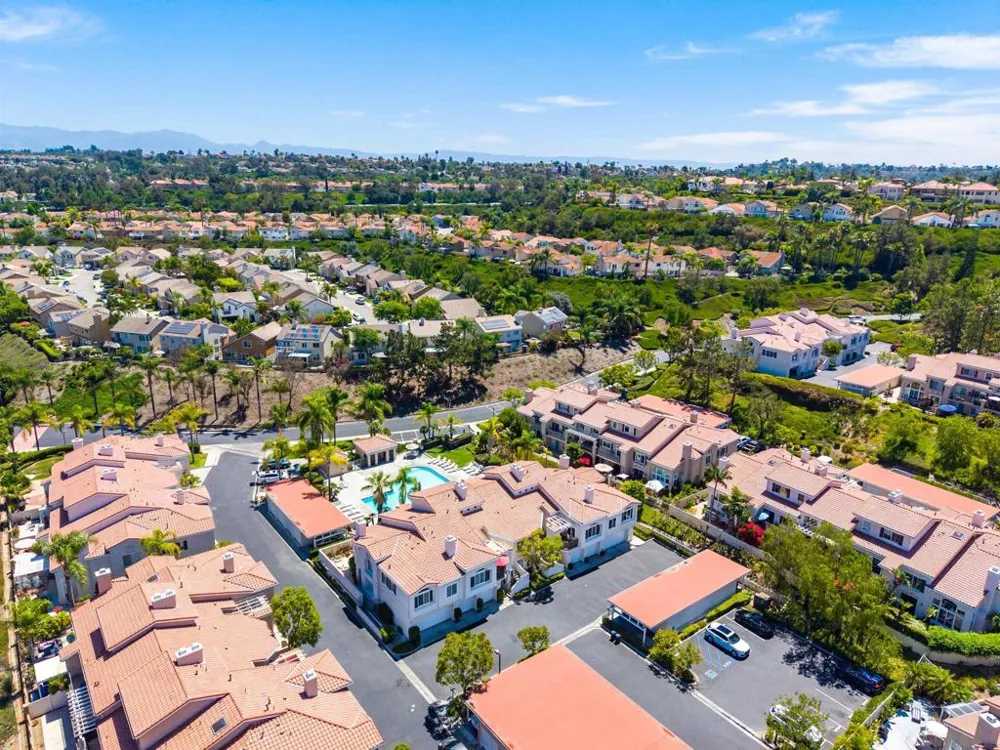 28634 Via Valdez Laguna Niguel, CA 92677