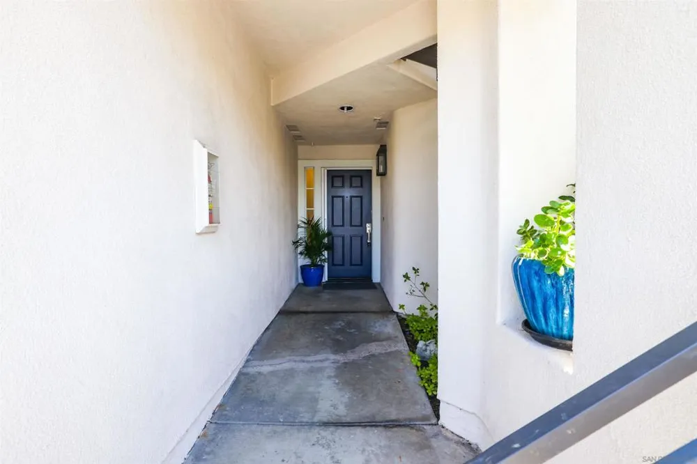 28634 Via Valdez Laguna Niguel, CA 92677