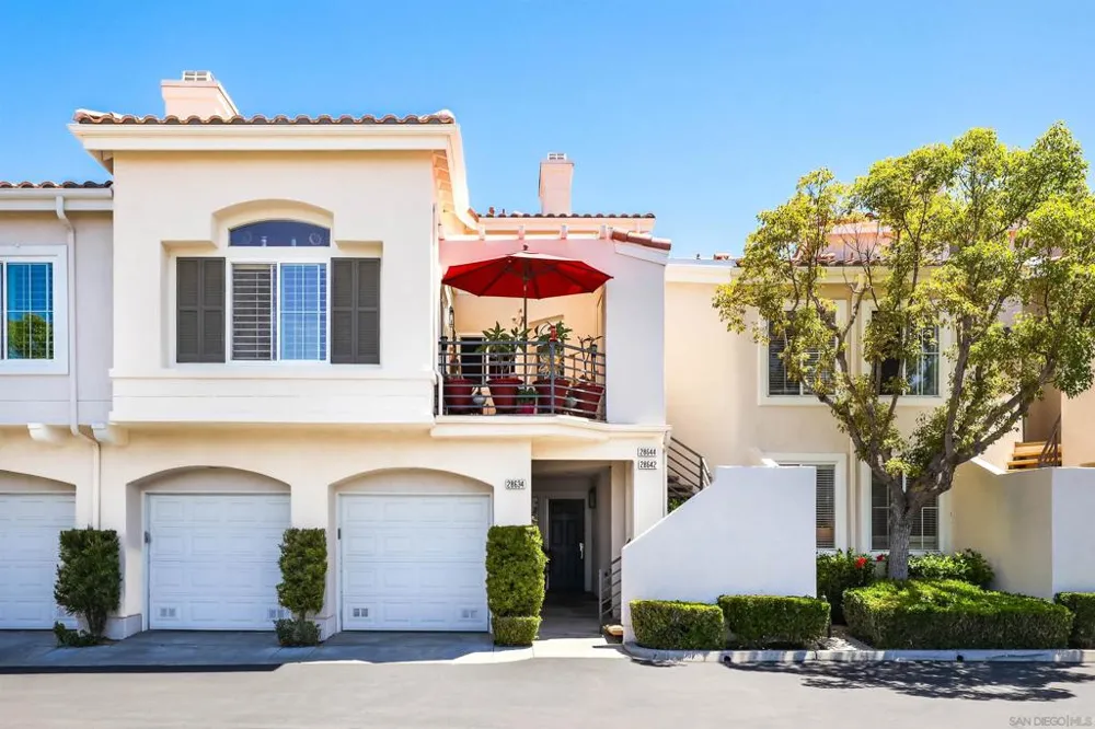 28634 Via Valdez Laguna Niguel, CA 92677