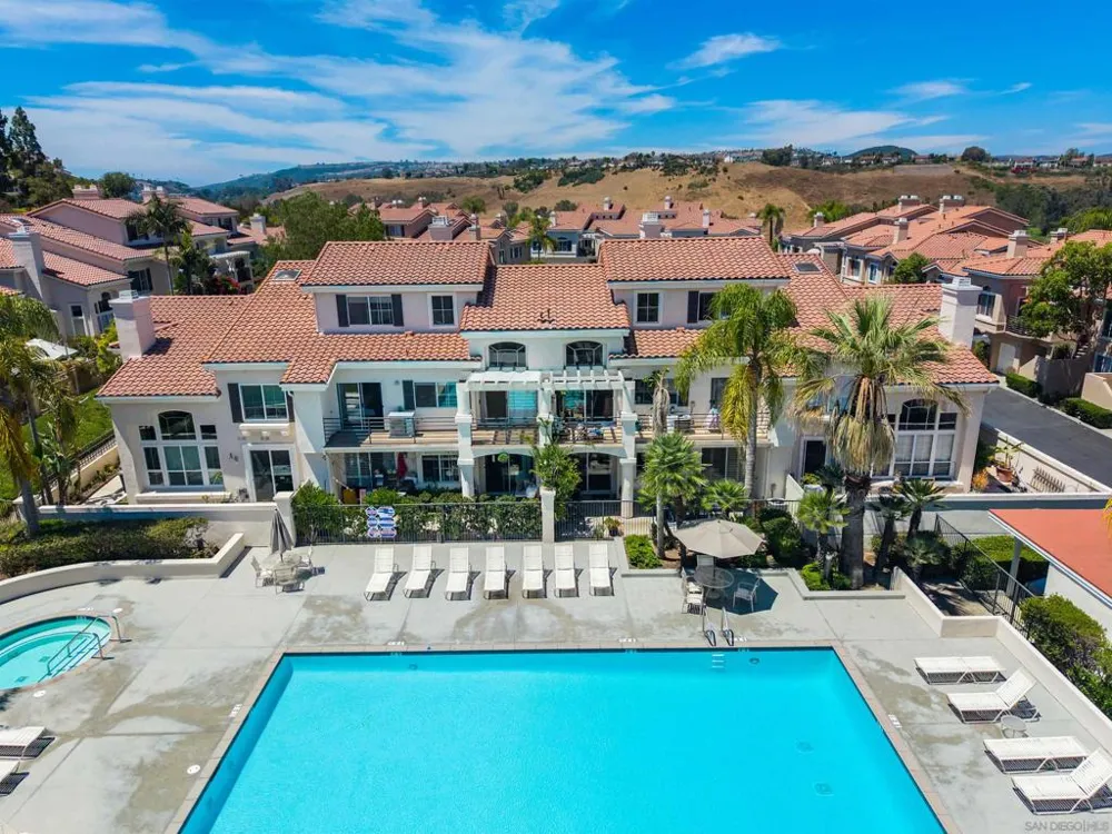 28634 Via Valdez Laguna Niguel, CA 92677
