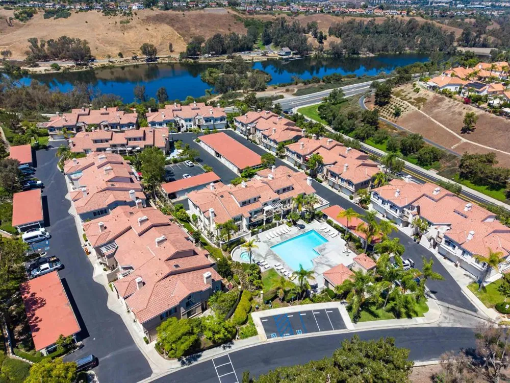 28634 Via Valdez Laguna Niguel, CA 92677