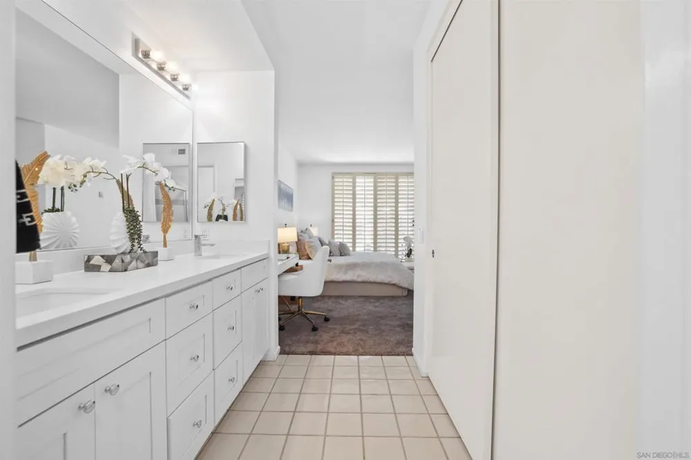 28634 Via Valdez Laguna Niguel, CA 92677
