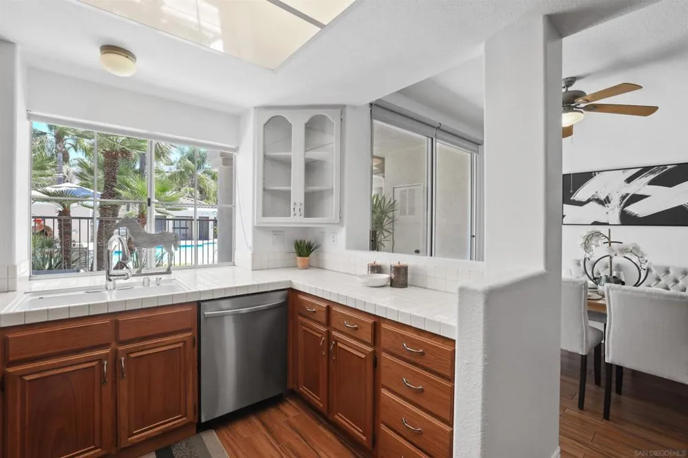 28634 Via Valdez Laguna Niguel, CA 92677