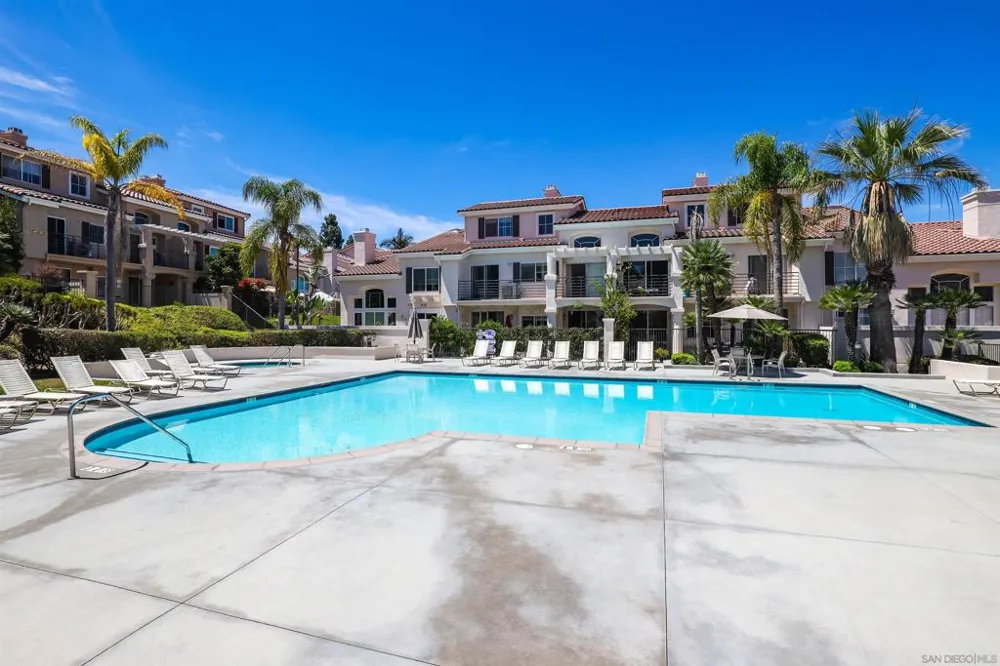 28634 Via Valdez Laguna Niguel, CA 92677
