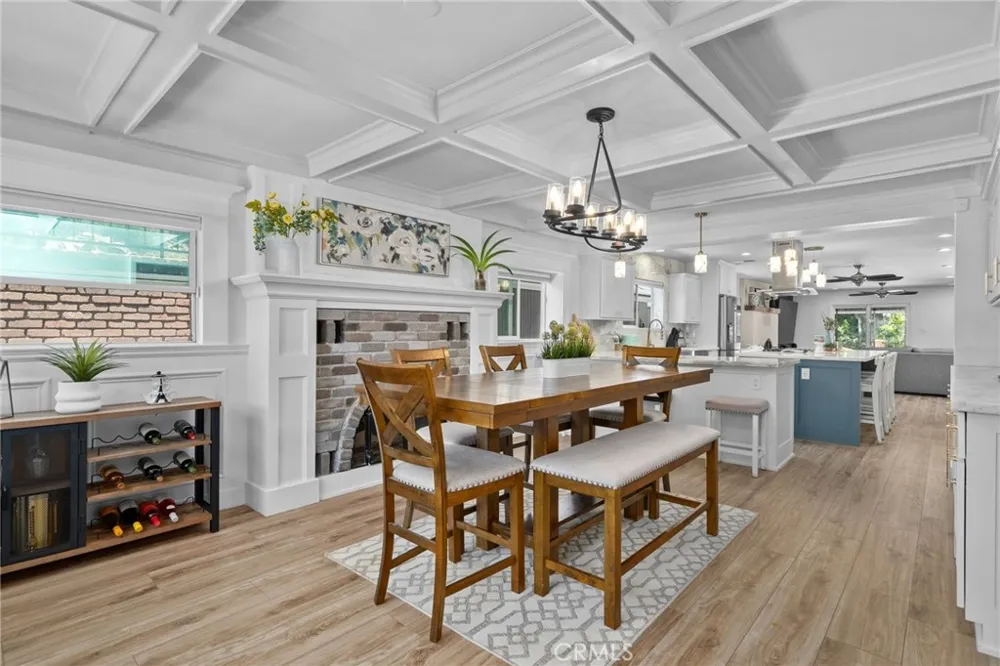 1015 Summit Crestline, CA 92325