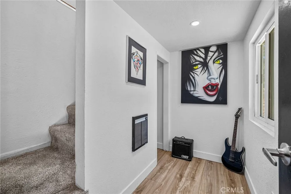 1015 Summit Crestline, CA 92325