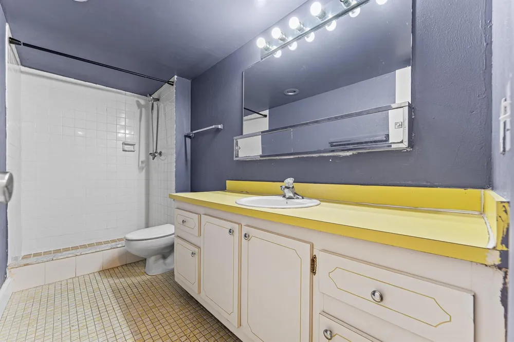 1400 Saint Charles Place #616 Pembroke Pines, FL 33026