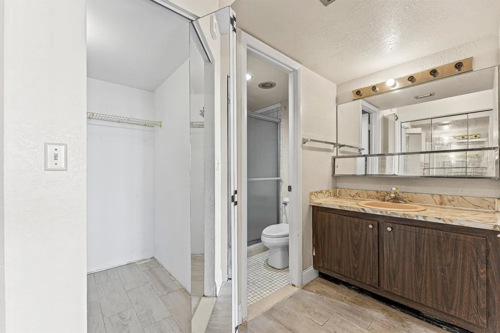 1400 Saint Charles Place #616 Pembroke Pines, FL 33026