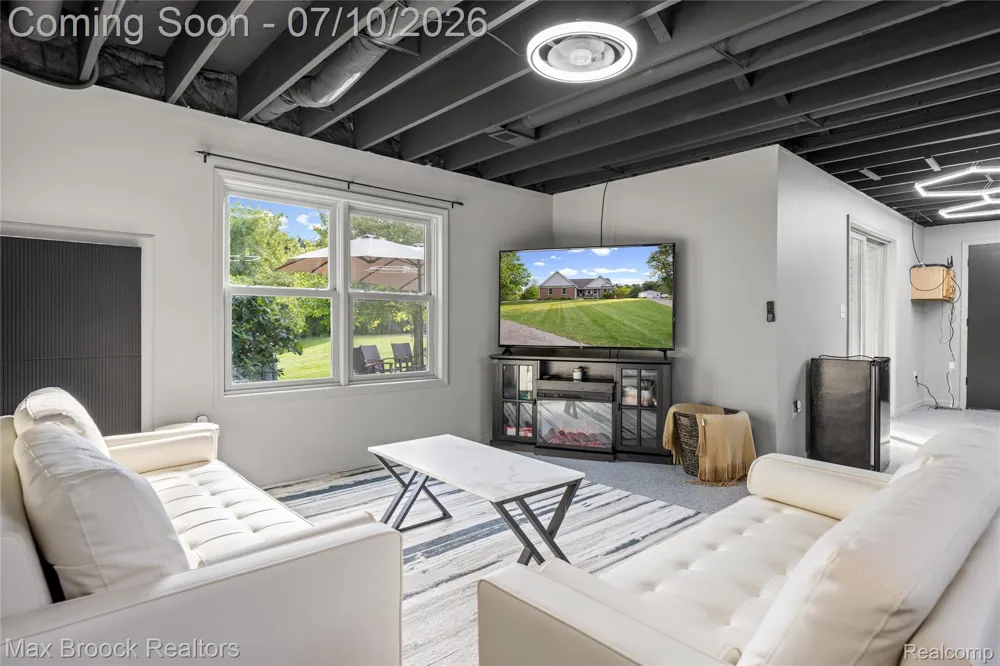 3054 Emery Lane Hadley Township, MI 48455