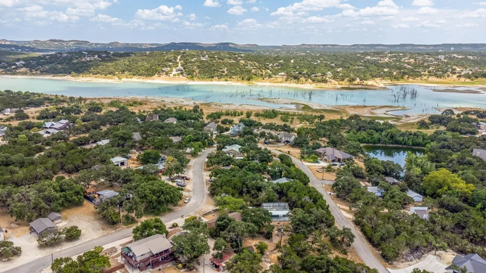 1103 Timberlane Canyon Lake, TX 78133
