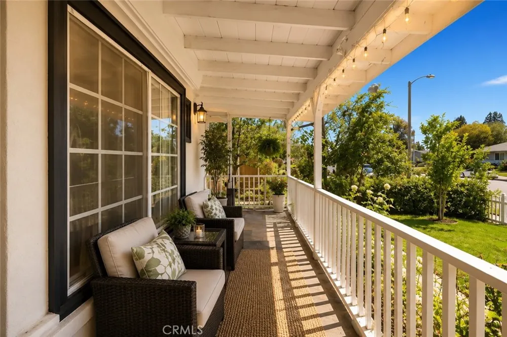 6954 Woodlake Avenue West Hills, CA 91307